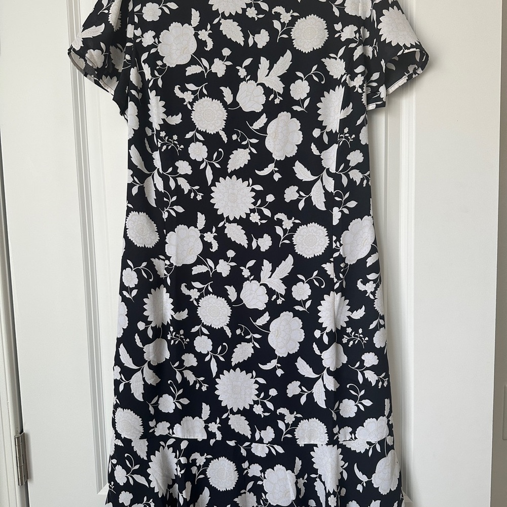 Ann Taylor Black and White Ruffled Tiered midi dress professional short sleeves